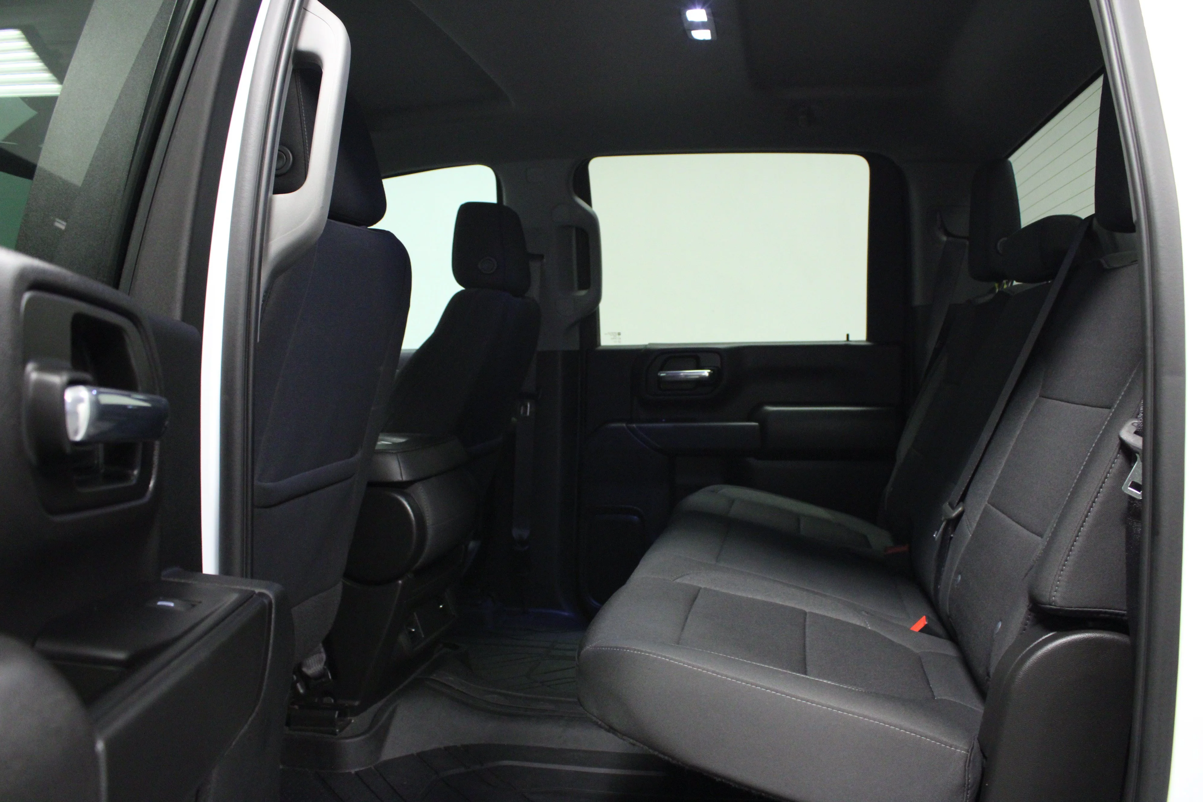 Used 2022 Summit White Chevrolet LT image 13