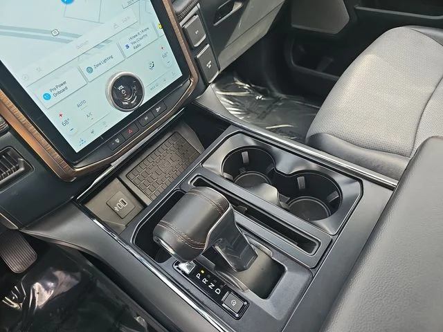 Used 2025 Silver Ford Lariat image 24