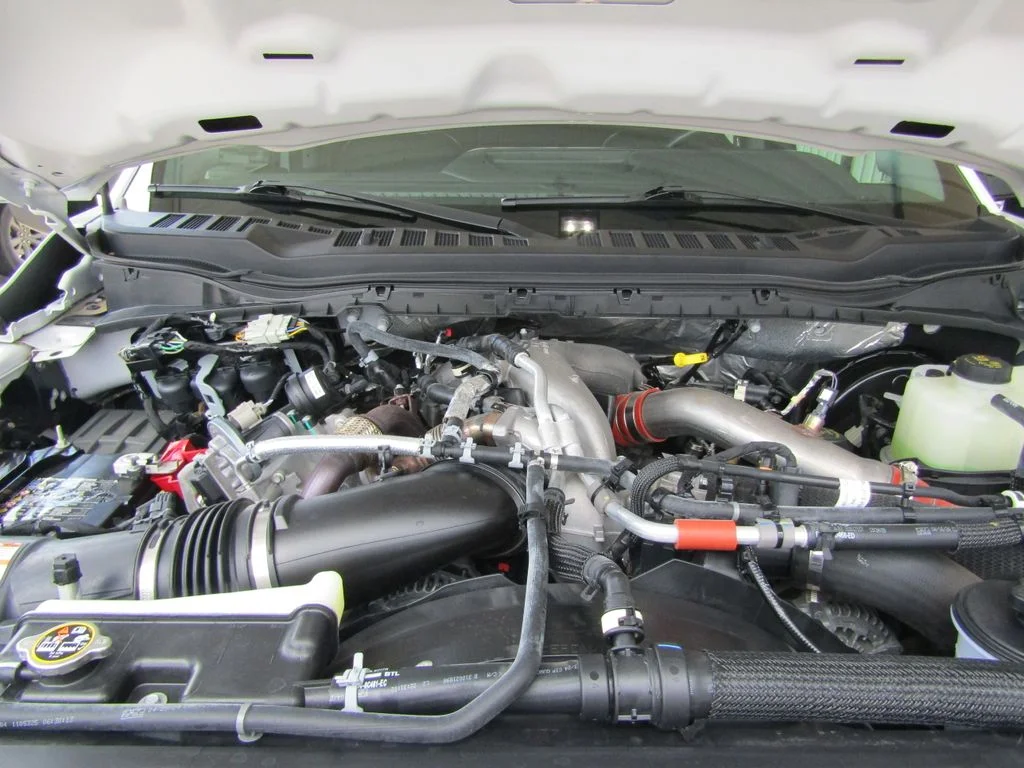 Used 2024 White Ford Lariat image 32