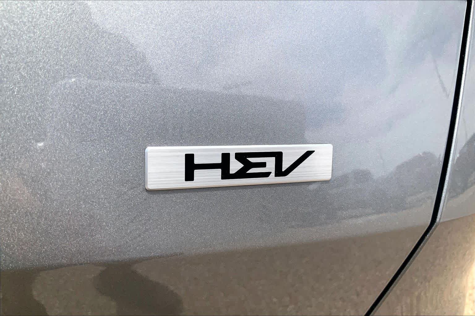 Used 2024 Steel Gray Kia LX image 9