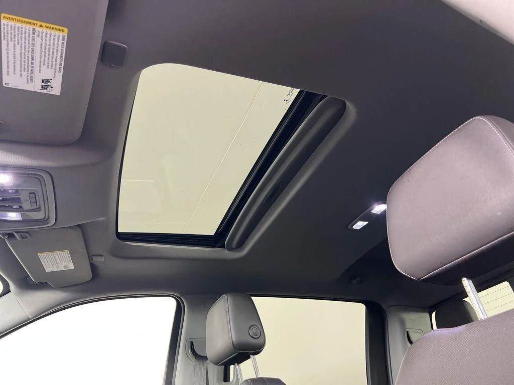 Used 2019 Onyx Black GMC SLT image 23