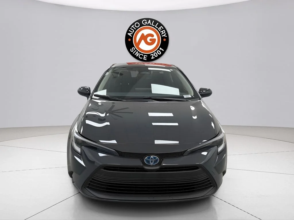 Used 2025 Gray Toyota LE image 8