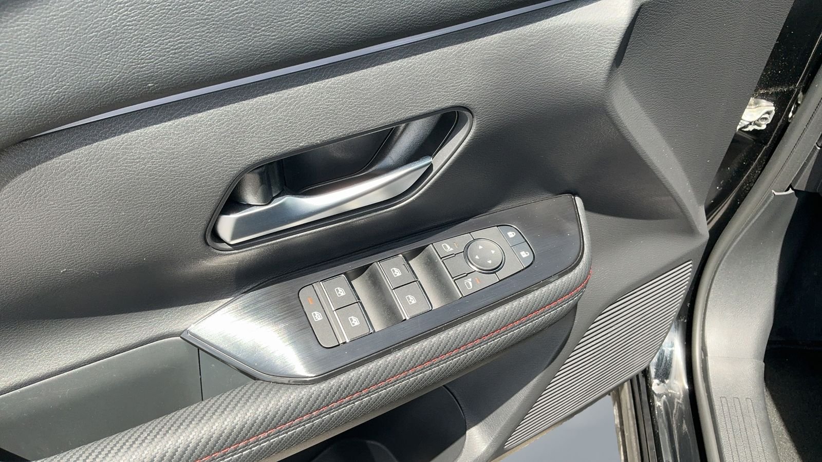 Certified Used 2025 Black Nissan SR image 16