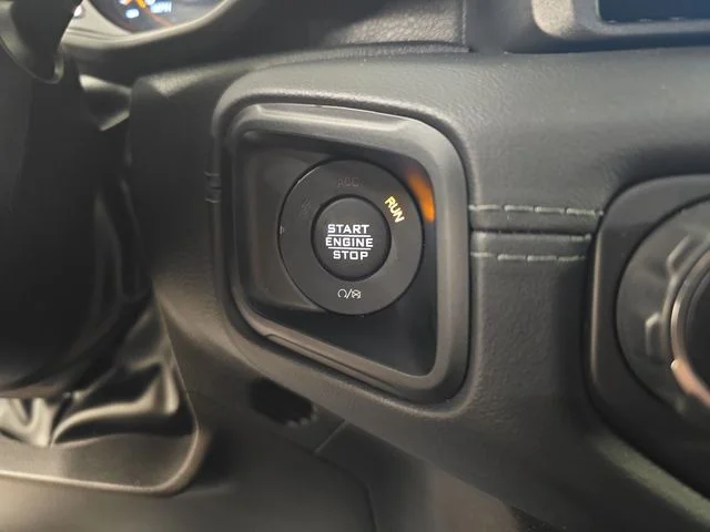 Used 2024 Tuscadero Pearlcoat Jeep Rubicon image 30