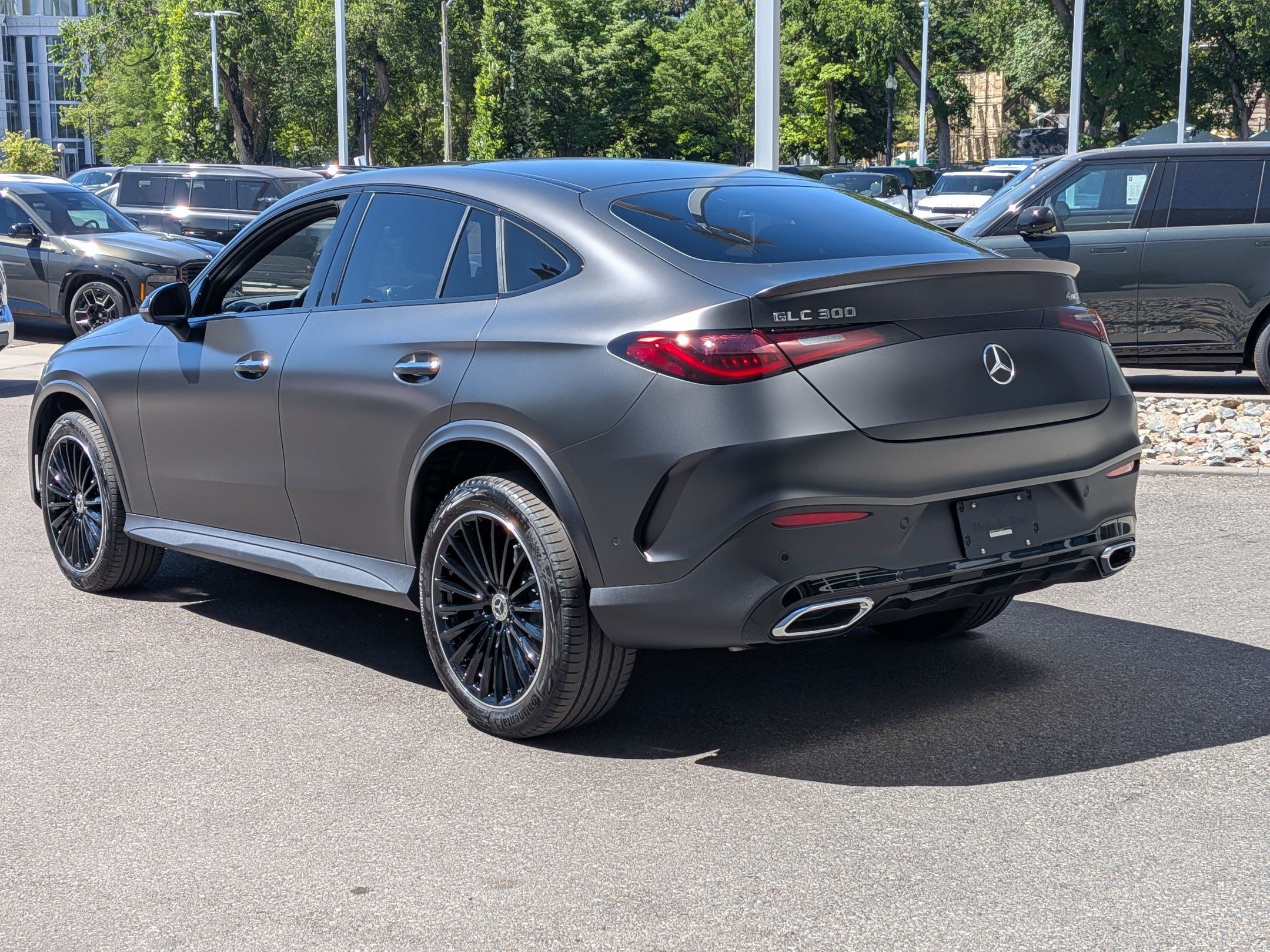New 2026 MANUFAKTUR exclusive graphite grey magno Mercedes-Benz GLC 300 image 21