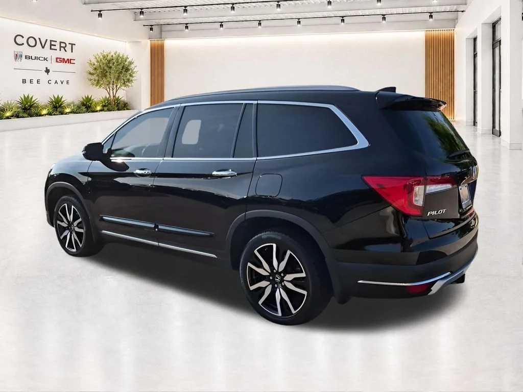 Used 2022 Black Honda Touring image 10