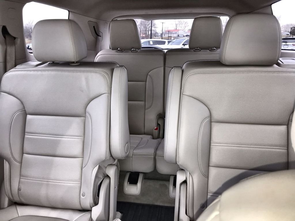 2023 GMC Acadia Denali - Photo 23