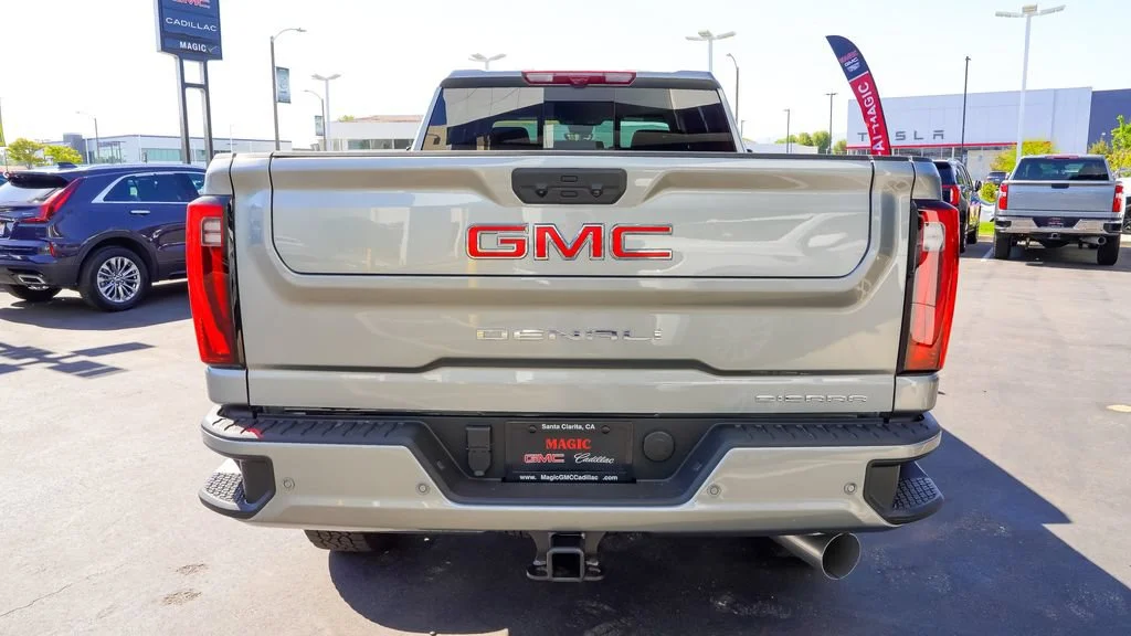 2026 GMC Sierra 2500HD Denali - Photo 11