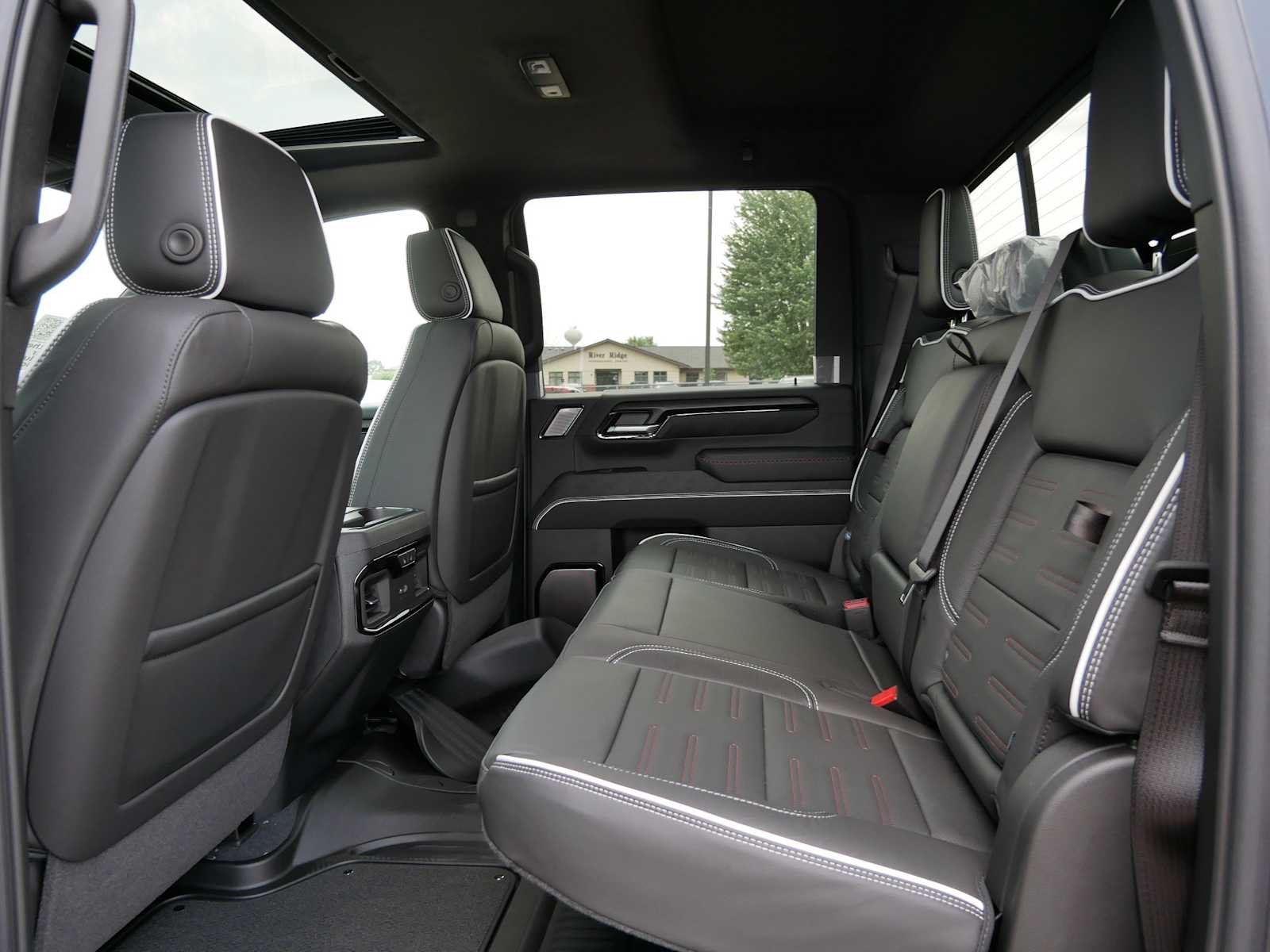 2026 GMC Sierra 2500HD AT4X - Photo 12