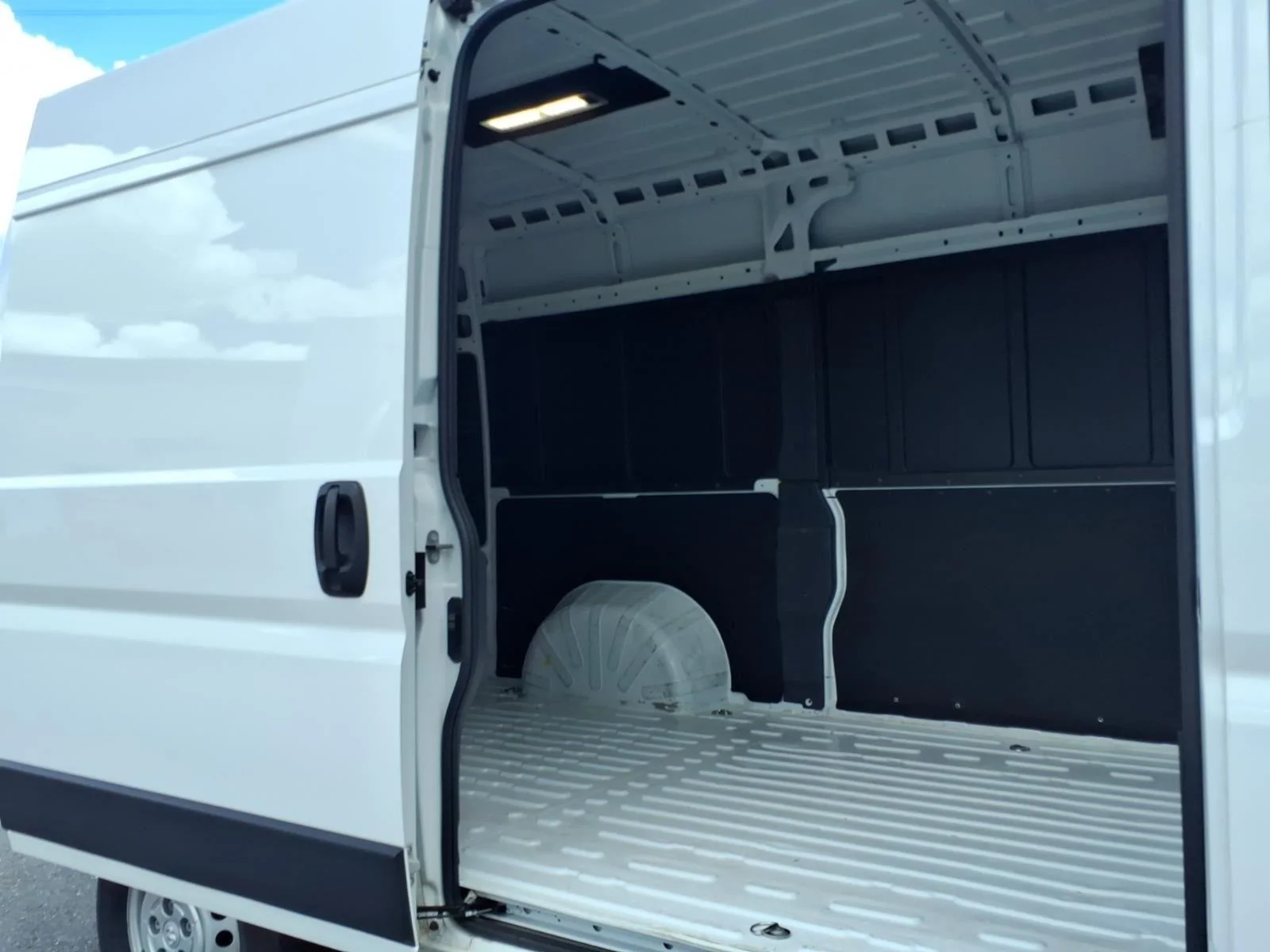 Used 2025 Bright White Clearcoat Ram Tradesman image 20
