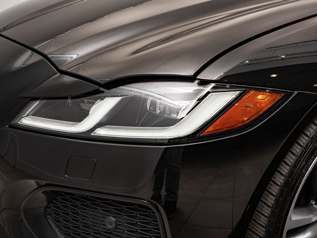 2024 Jaguar XF R-Dynamic SE - Photo 15