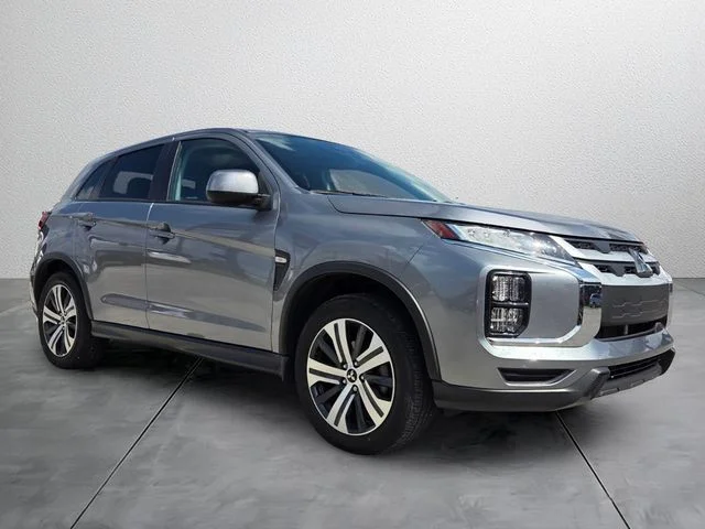 Used 2024 Gray Mitsubishi 2.0 ES image 6