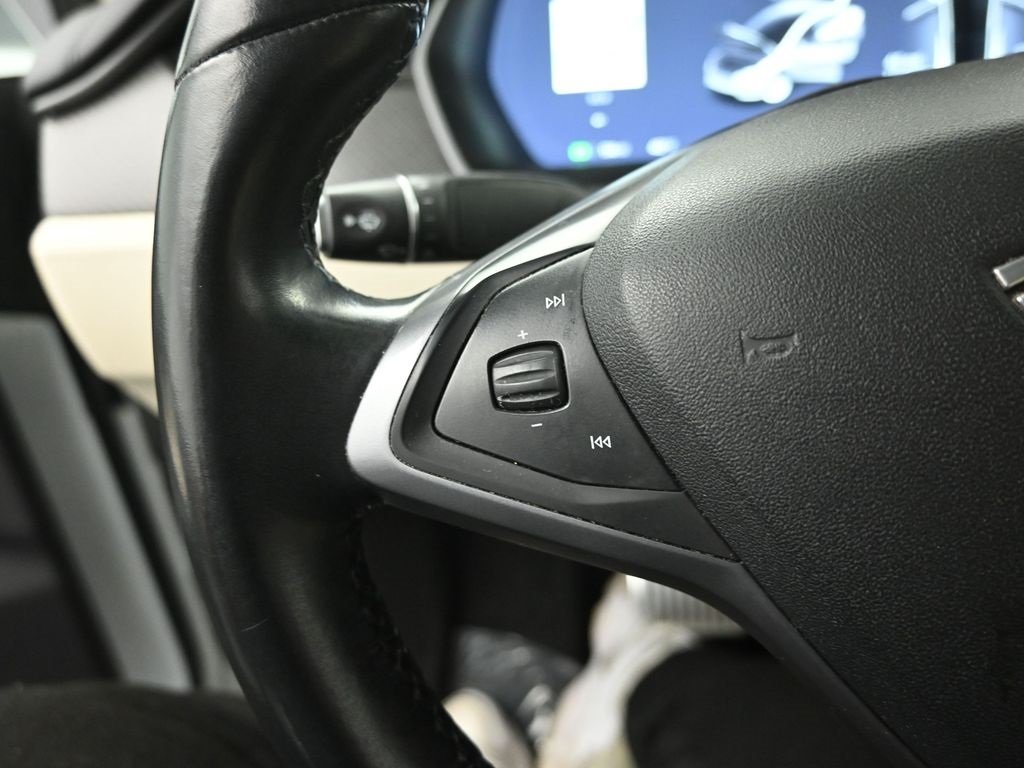 2018 TESLA MODEL X - Image 14