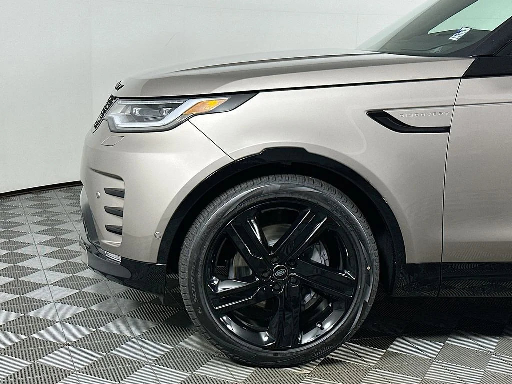 2026 Land Rover Discovery Dynamic SE - Photo 9