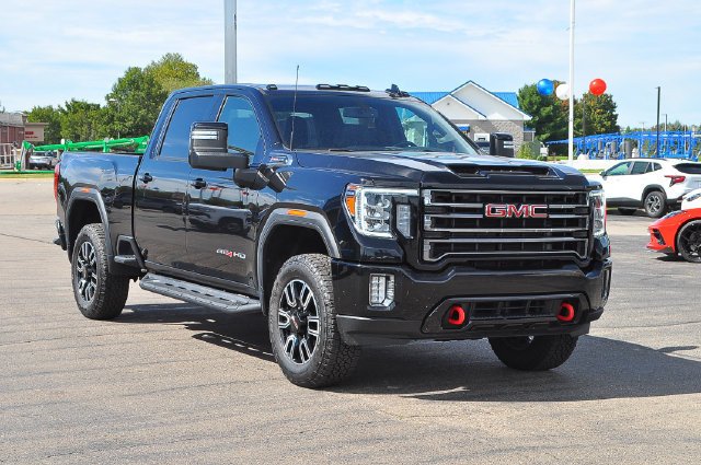 Used 2021 ONYX BLACK GMC AT4 image 1