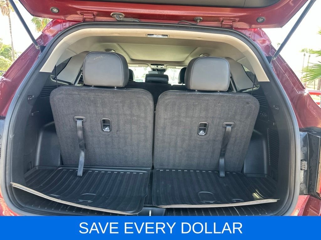 Used 2025 Red Kia S image 5