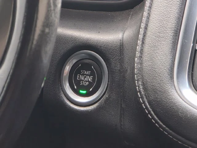 Used 2022 White Chevrolet LT image 20