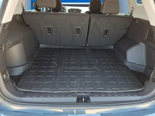 Used 2024 Blue GMC SLE image 21