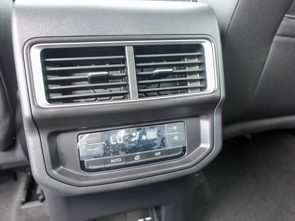 New 2026  Volkswagen SE w/Technology image 25
