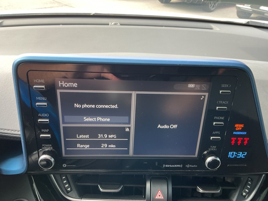 Used 2019 Blizzard Pearl Toyota XLE image 18