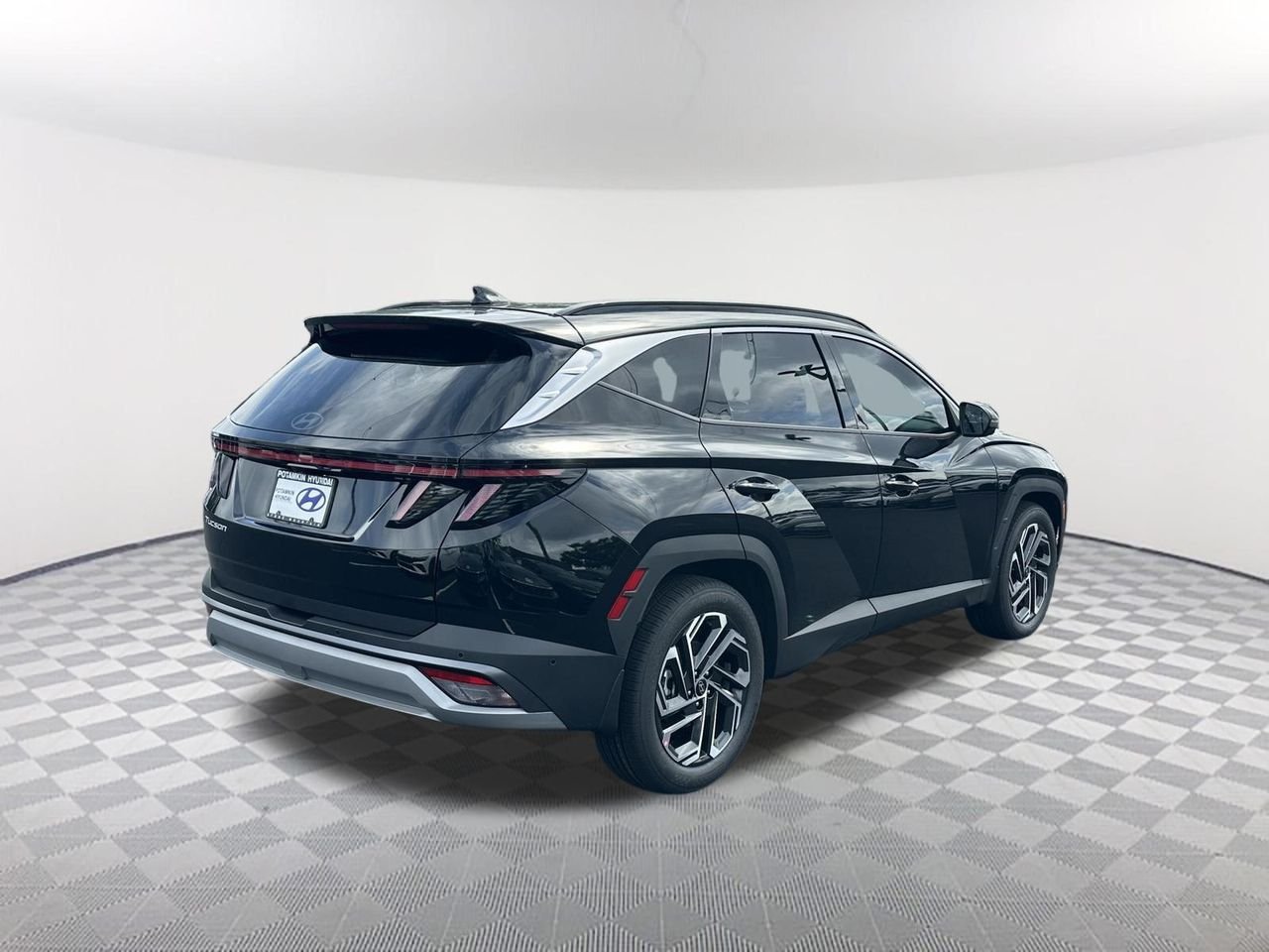 New 2026 Phantom Black Hyundai Limited image 5