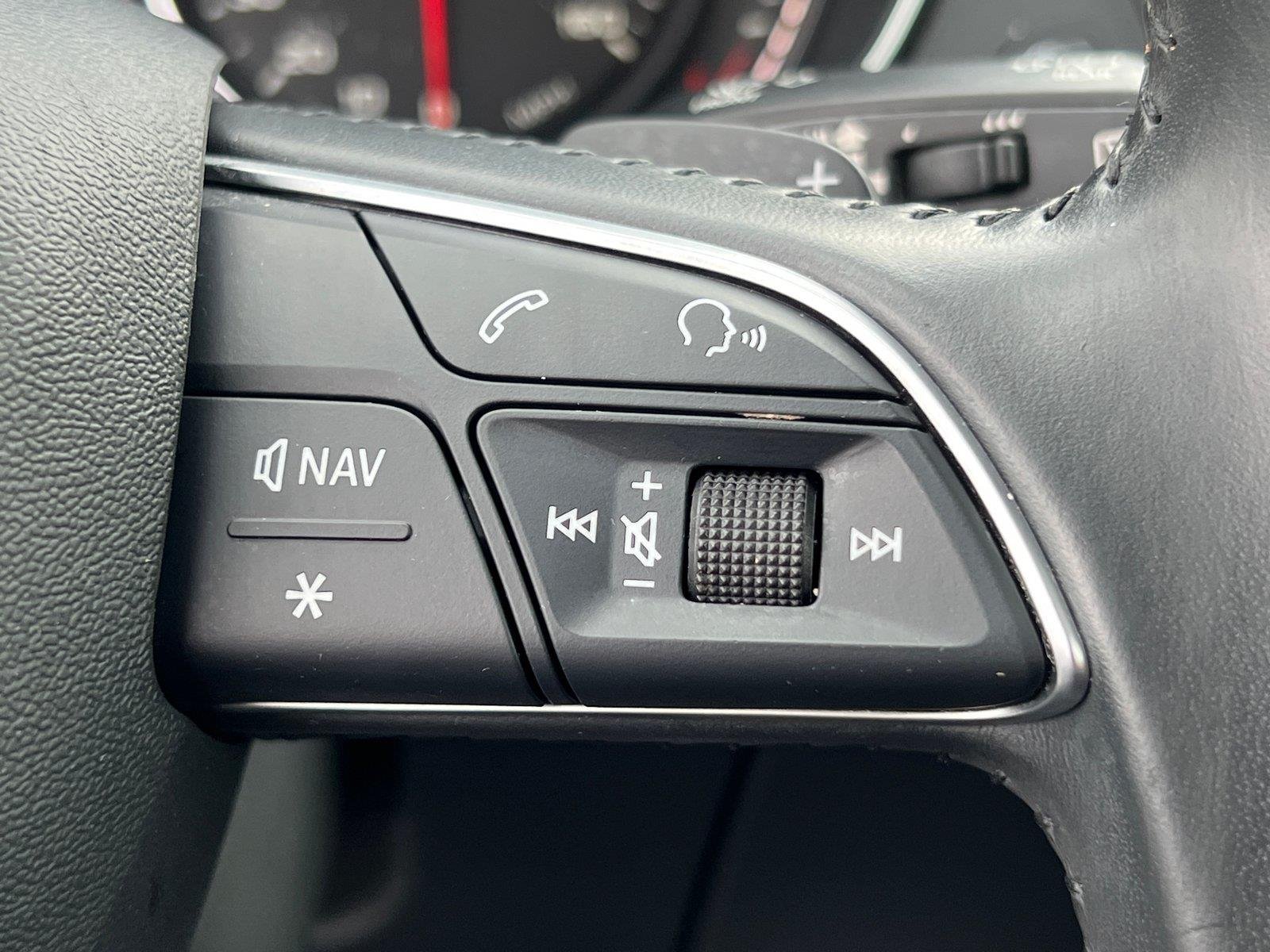 Used 2020 Brilliant Black Audi Premium image 26
