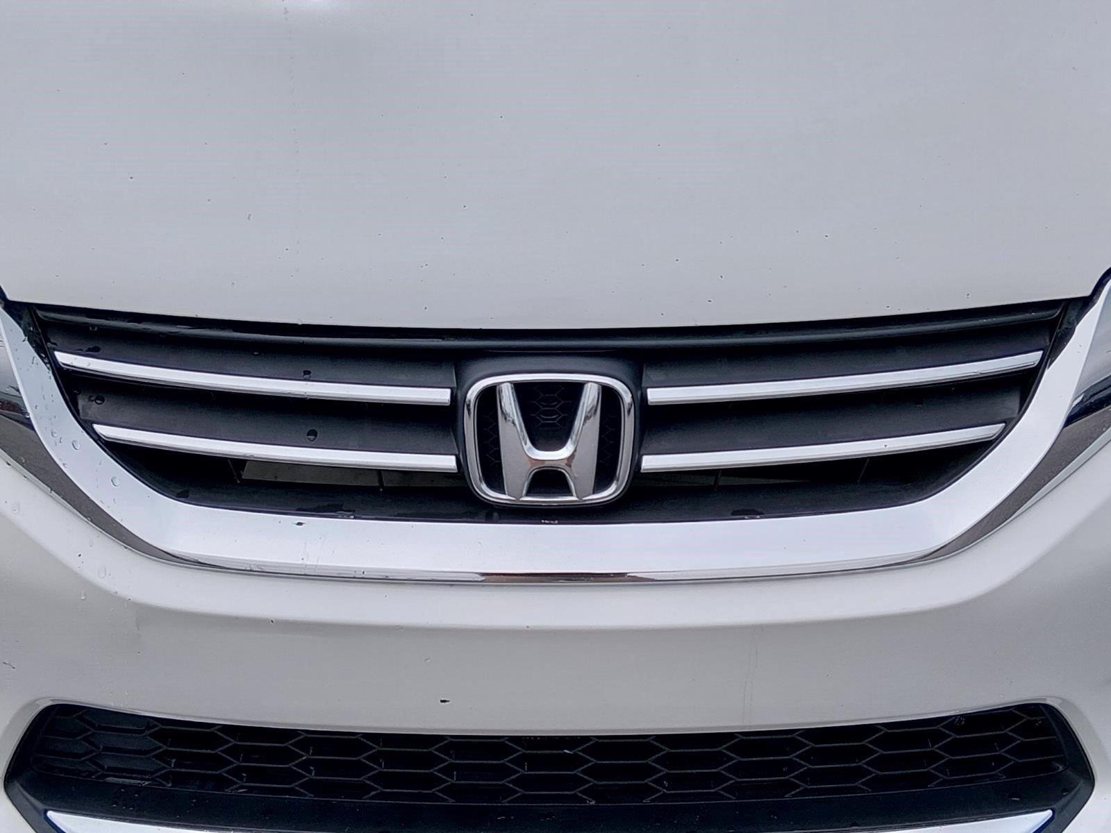 Used 2015  Honda LX image 9