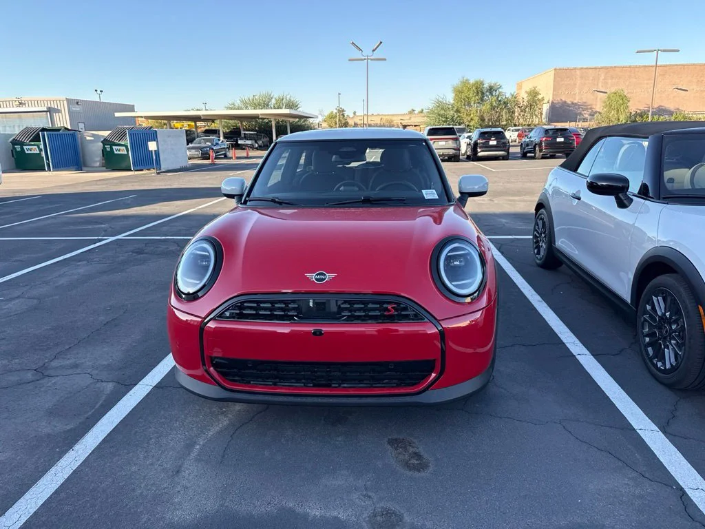 New 2027 Chili Red II MINI Iconic image 2