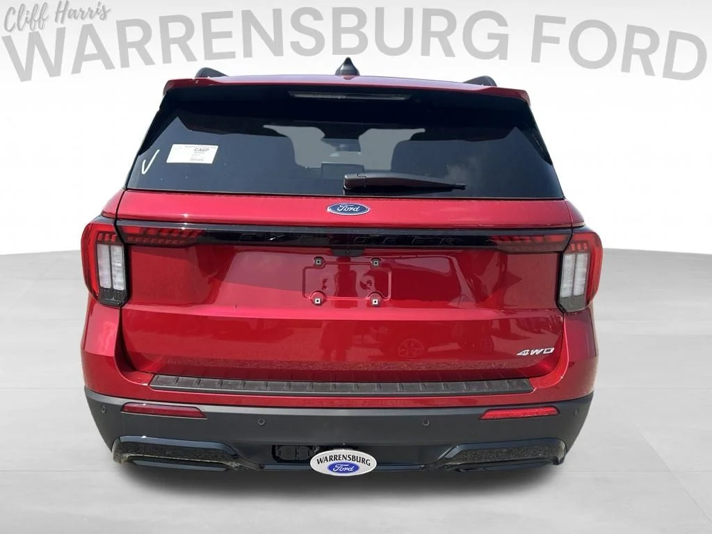 New 2026 Rapid Red Metallic Tinted Clearcoat Ford ST-Line image 6