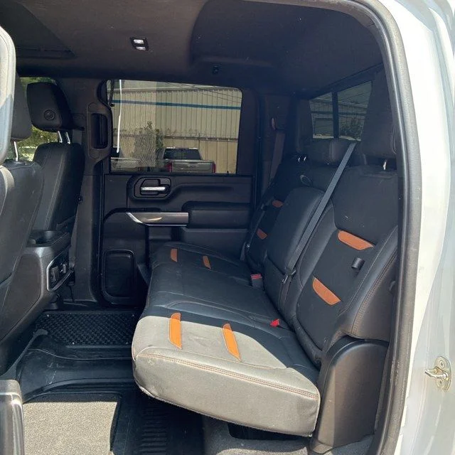 Used 2022 White GMC AT4 image 12
