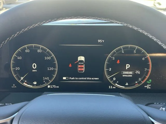 New 2027 RADIANT WHITE INFINITI Luxe 4WD image 31
