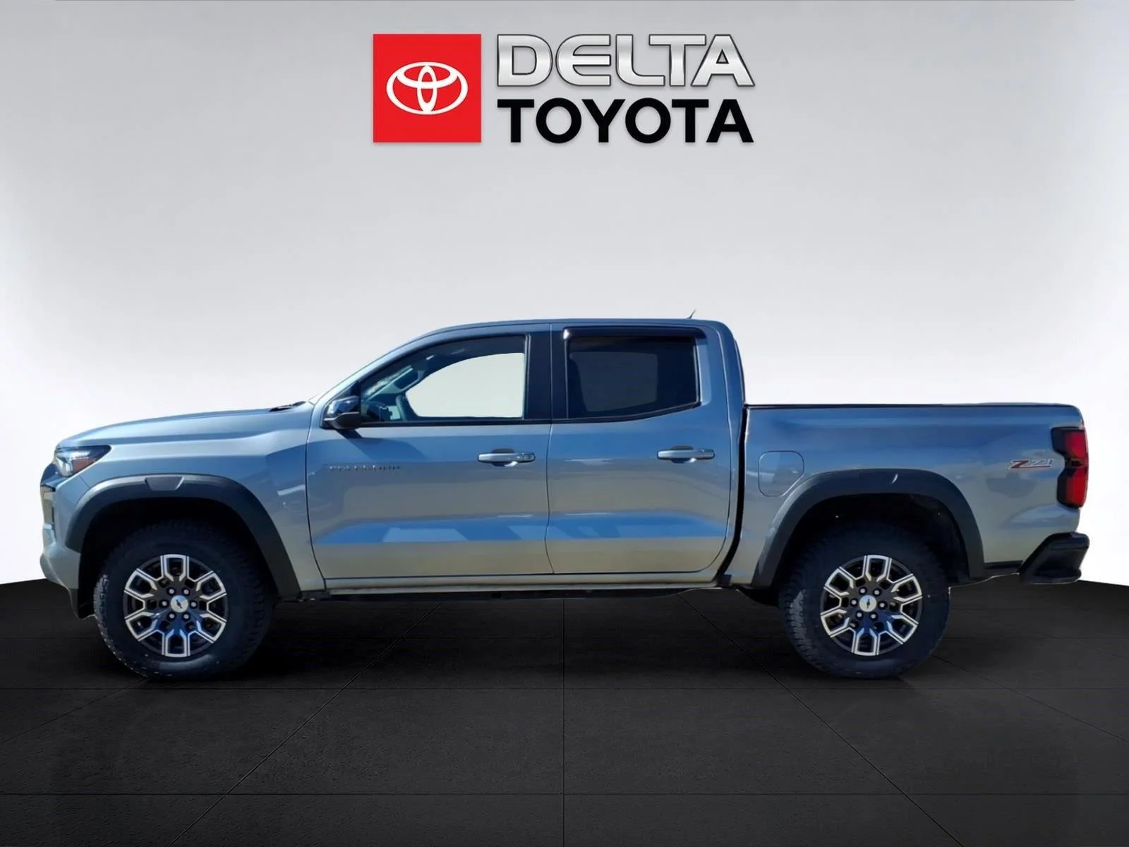 Used 2024 Sterling Gray Metallic Chevrolet 4WD Z71 image 2