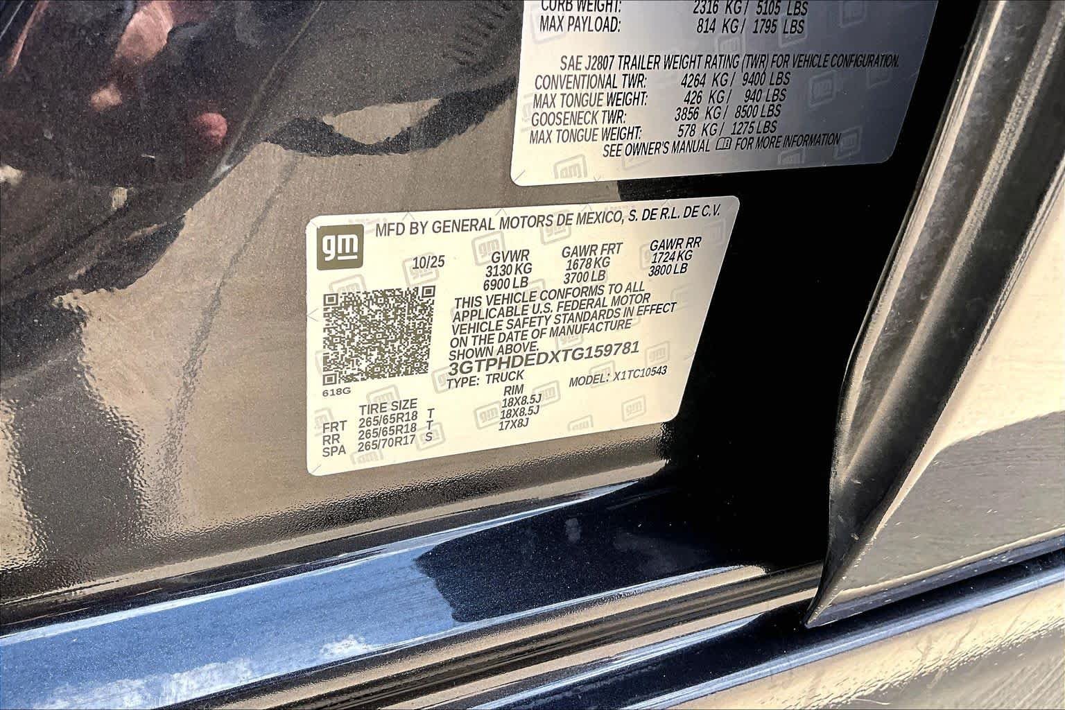 Used 2026 Titanium Rush Metallic GMC SLT image 36