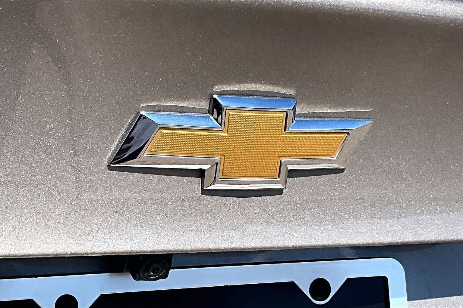 Used 2024 Mineral Gray Metallic Chevrolet LT image 10