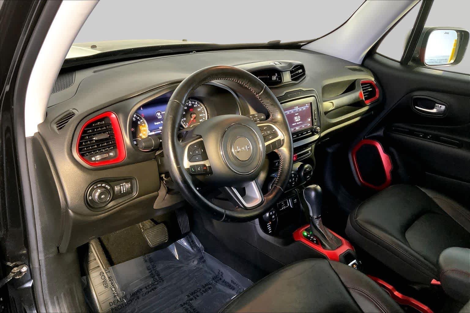 Used 2017 Black Jeep Trailhawk image 18