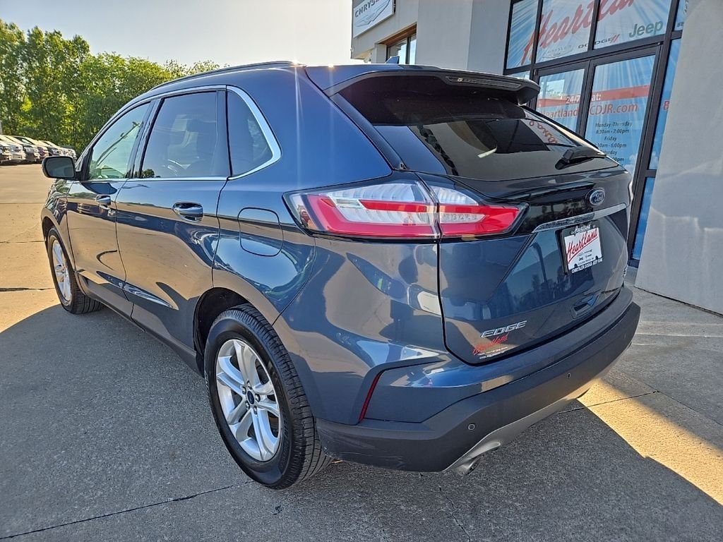 Used 2019 Blue Ford SEL image 7