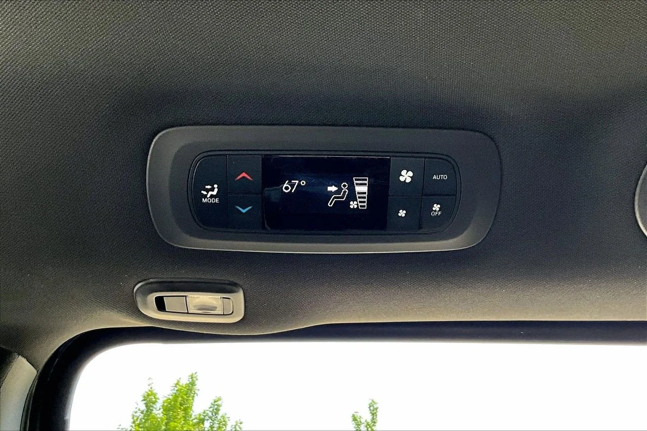 Used 2023 Gray Chrysler Limited image 17