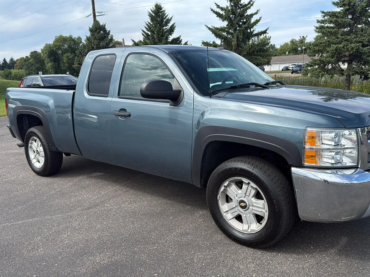 Used 2013 Blue Granite Metallic Chevrolet LT image 8