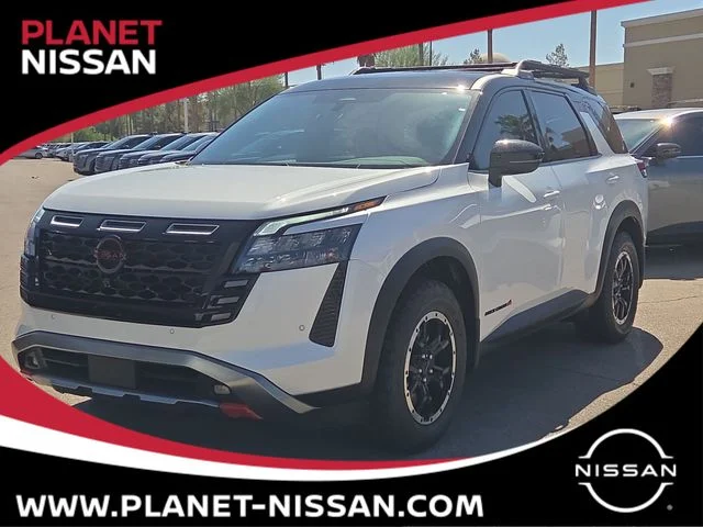 New 2026 Everest White Pearl TriCoat / Super Black Two-tone Nissan Rock Creek® image 1