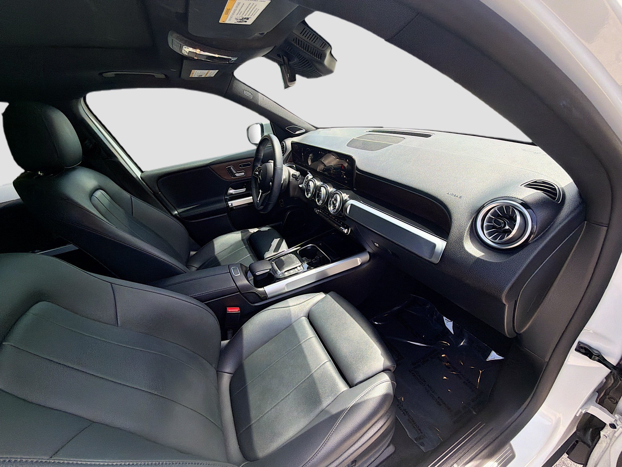 Used 2023 White Mercedes-Benz EQB 300 image 32