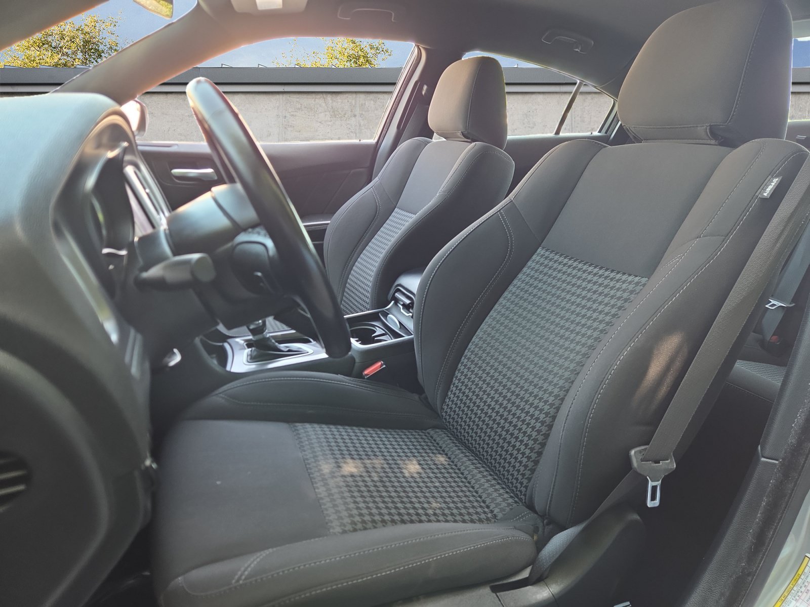 2023 Dodge Charger SXT - Photo 9