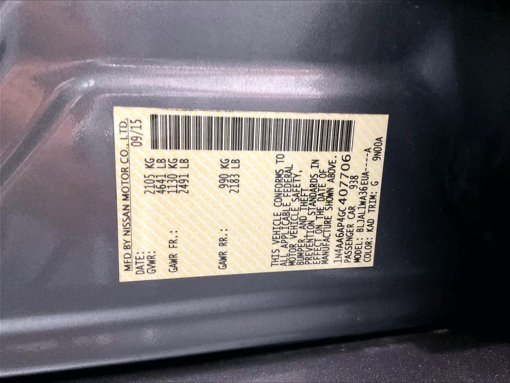 Used 2016 Gun Metallic Nissan SR image 35
