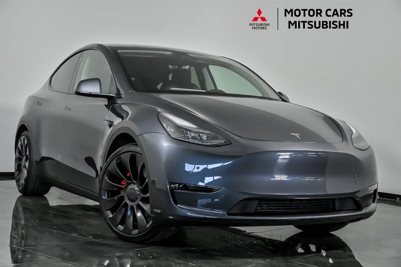 2022 Tesla Model Y Performance Dual Motor All-Wheel Drive's photo