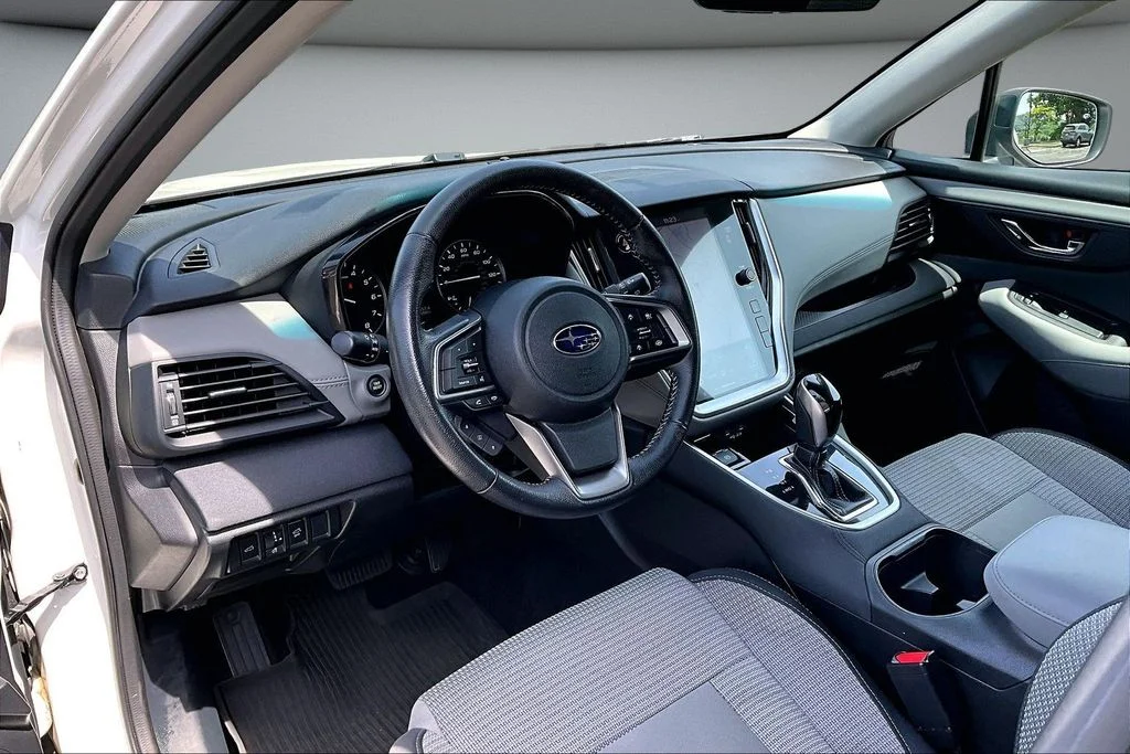 Certified Used 2022 White Subaru Premium image 17