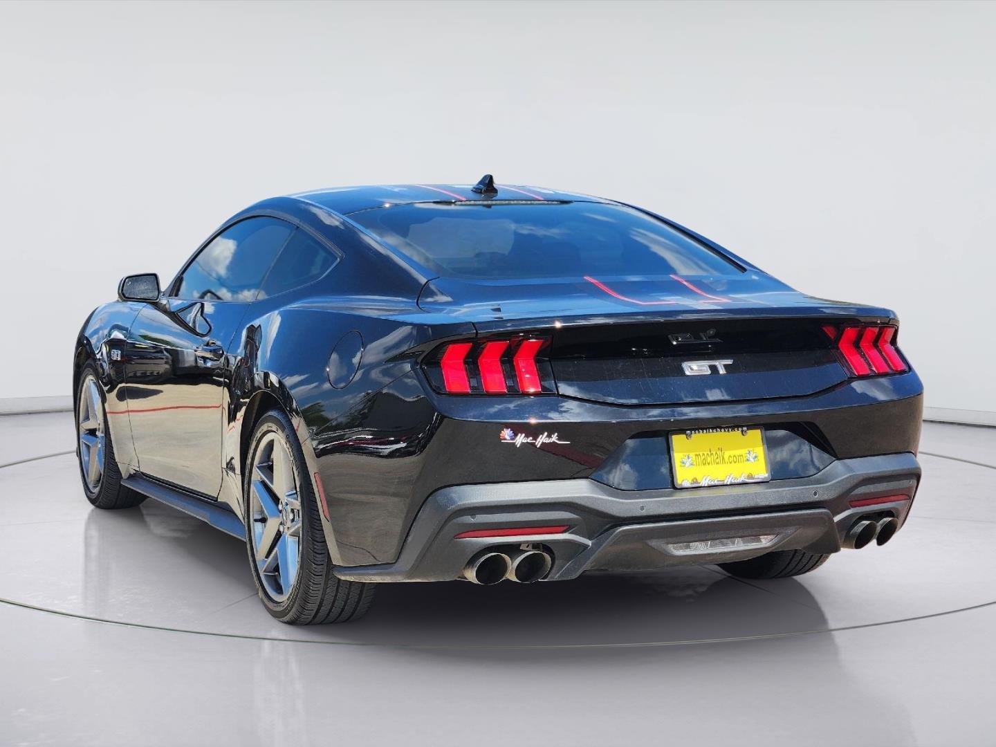 2024 Ford Mustang photo 7 of 33