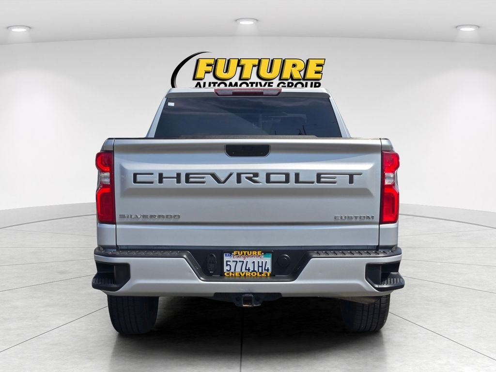 Used 2021 Silver Chevrolet Custom image 5
