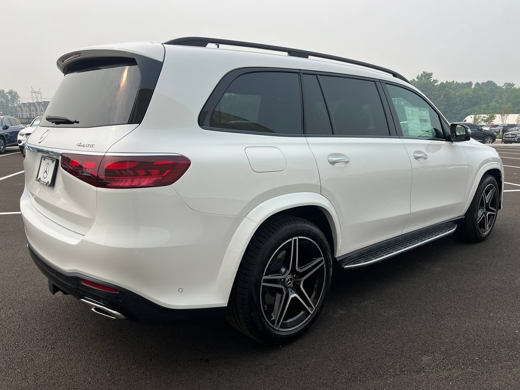 New 2026 MANUFAKTUR Moonlight White Metallic Mercedes-Benz GLS 450 image 47