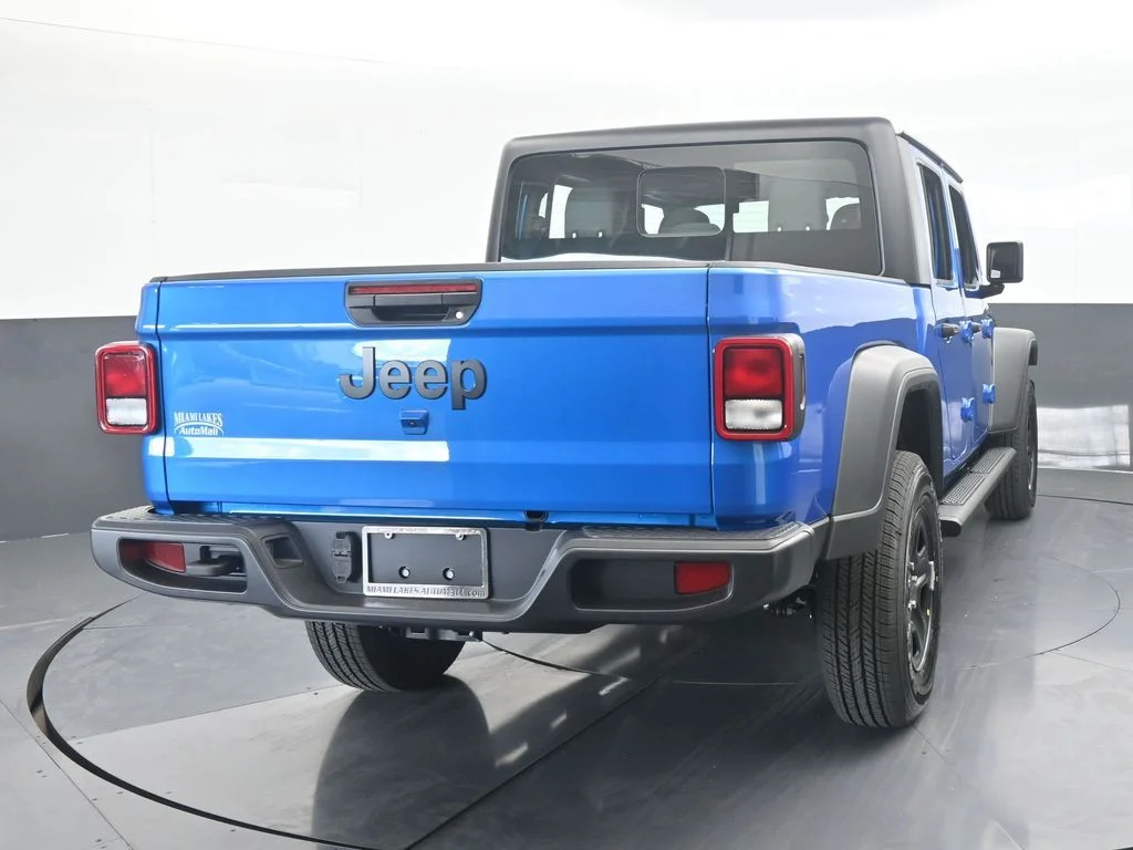 New 2026 Hydro Blue Pearl-Coat Exterior Paint Jeep Sport image 5