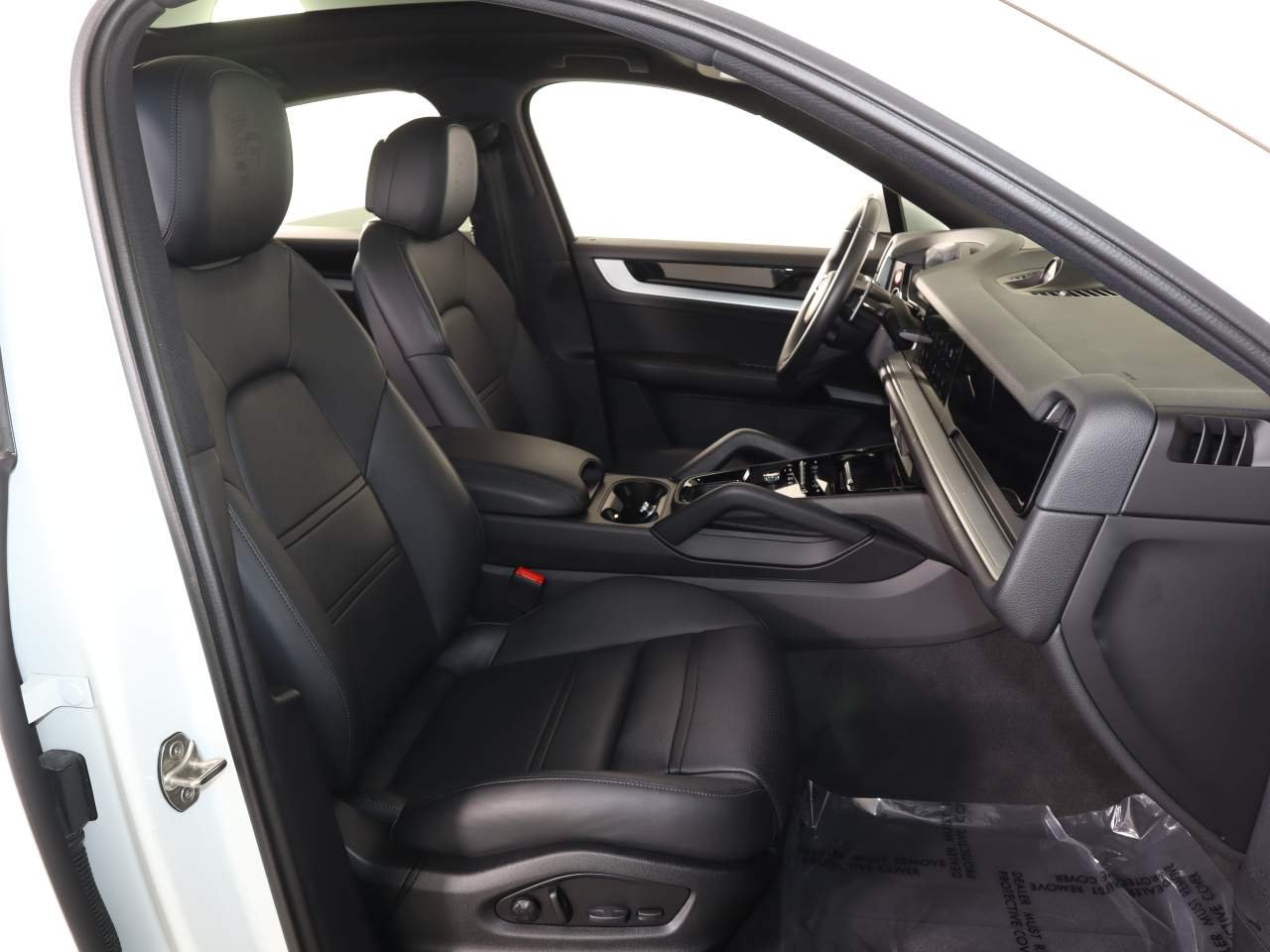 2025 Porsche Cayenne Coupe Base - Photo 18