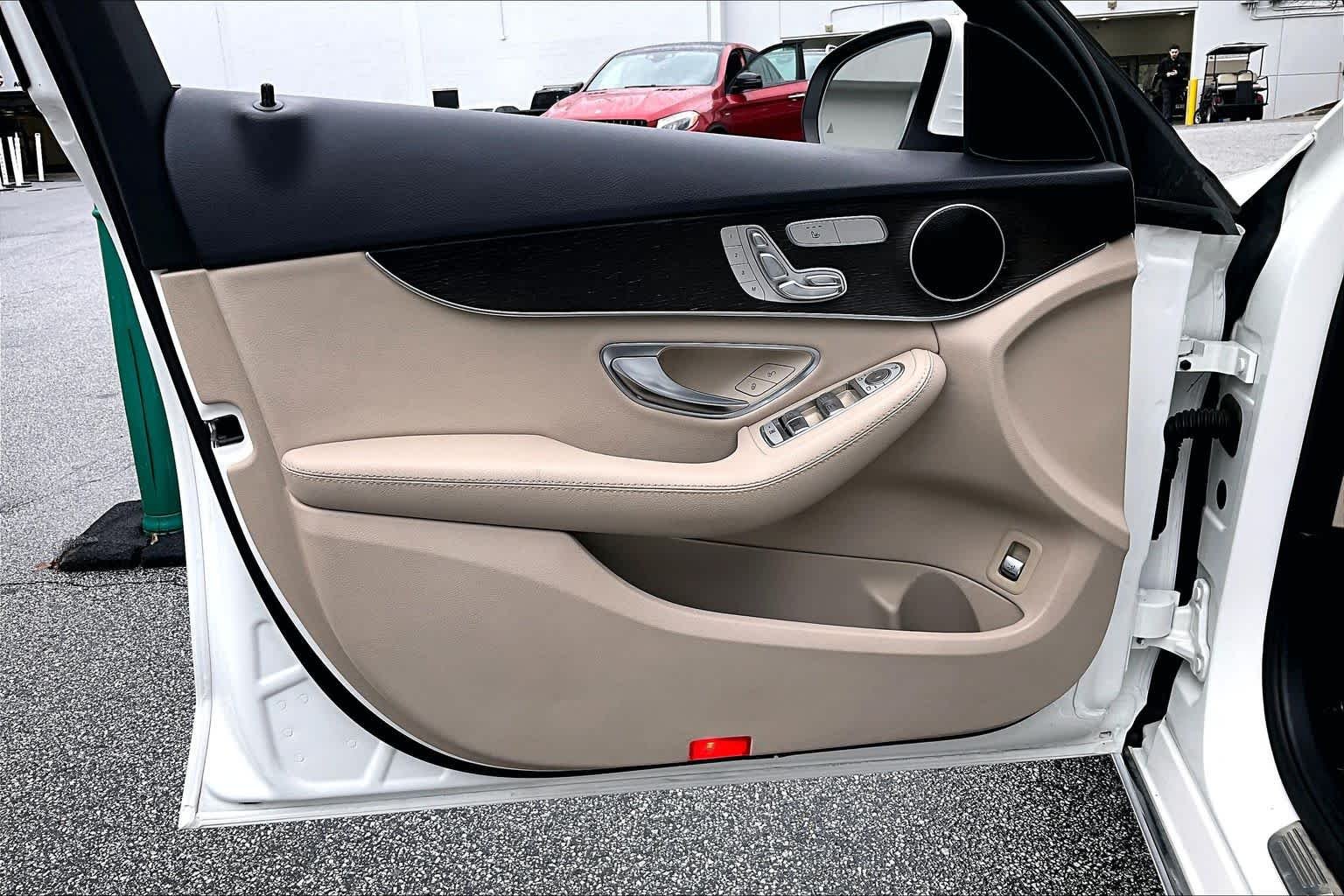 Used 2019 Polar White Mercedes-Benz C 300 image 21